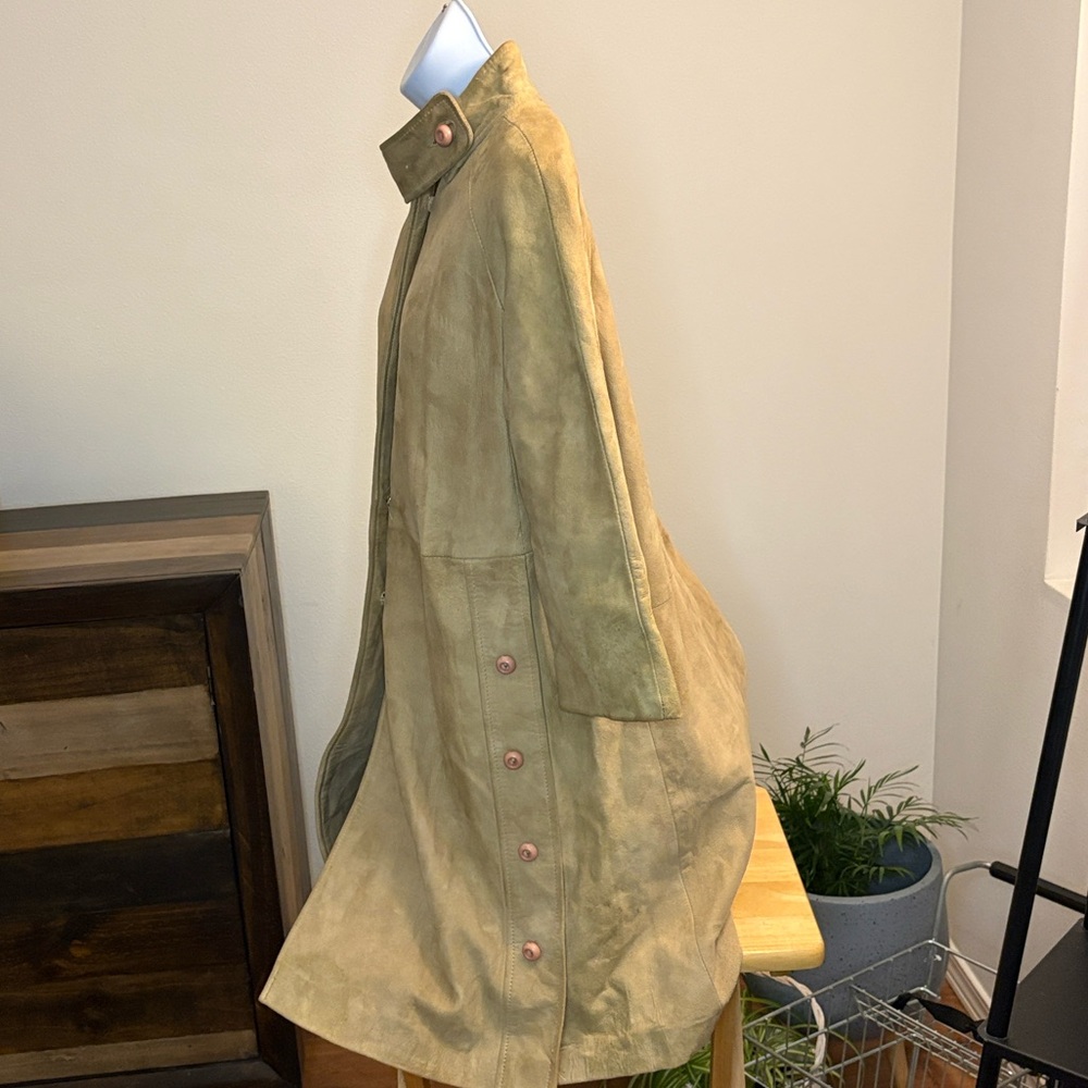 Vintage Elegant Suede Tan Women's Coat Size Small - Picture 6 of 14